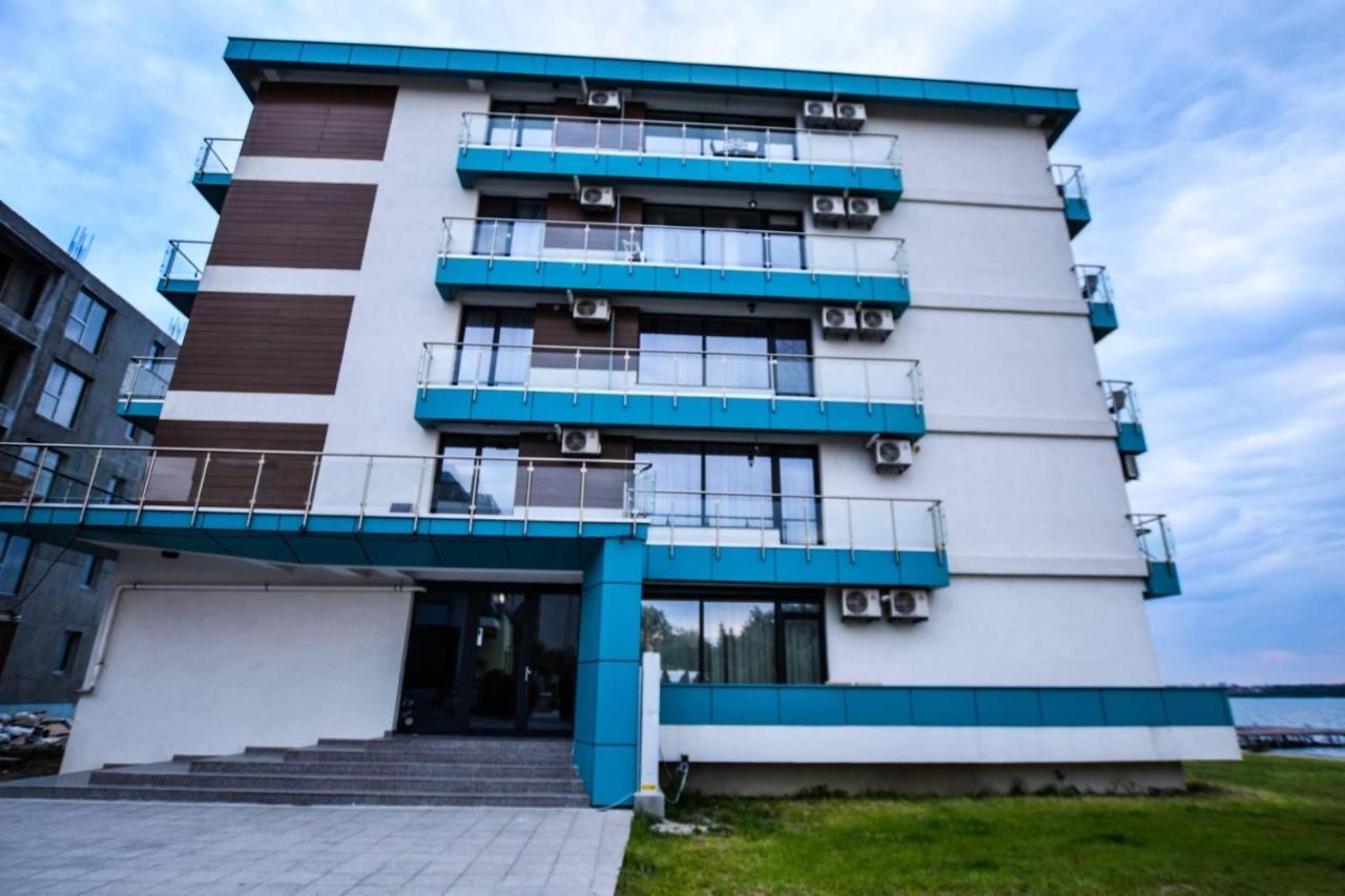 Lakeside Studio Mamaia Central Екстер'єр фото